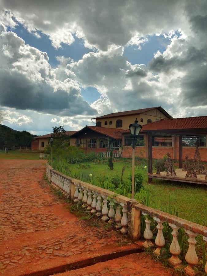 Pousada Vivenda Leticia Prados Exterior photo